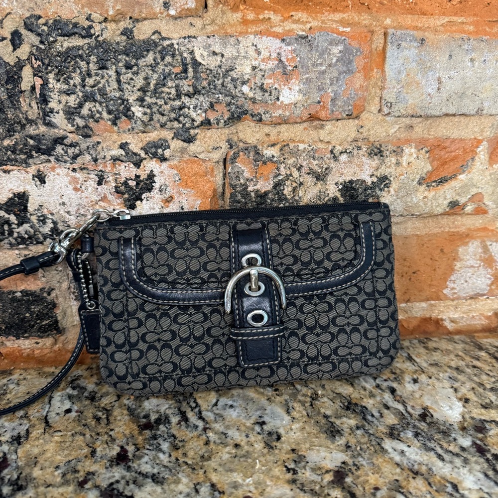 Coach Black Grey Signature Jacquard Buckle Flap Wristlet Clutch Leather Trim
